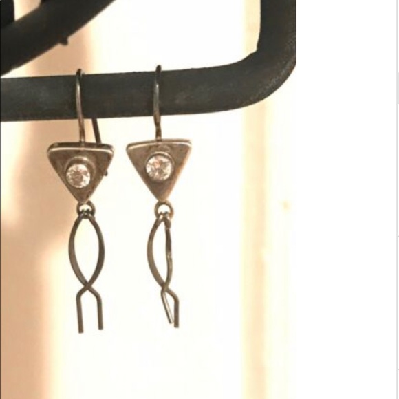 “Fishtail” Triangle Sterling Silver CZ Geometric Unique Abstract Dangle Earrings - Picture 4 of 4